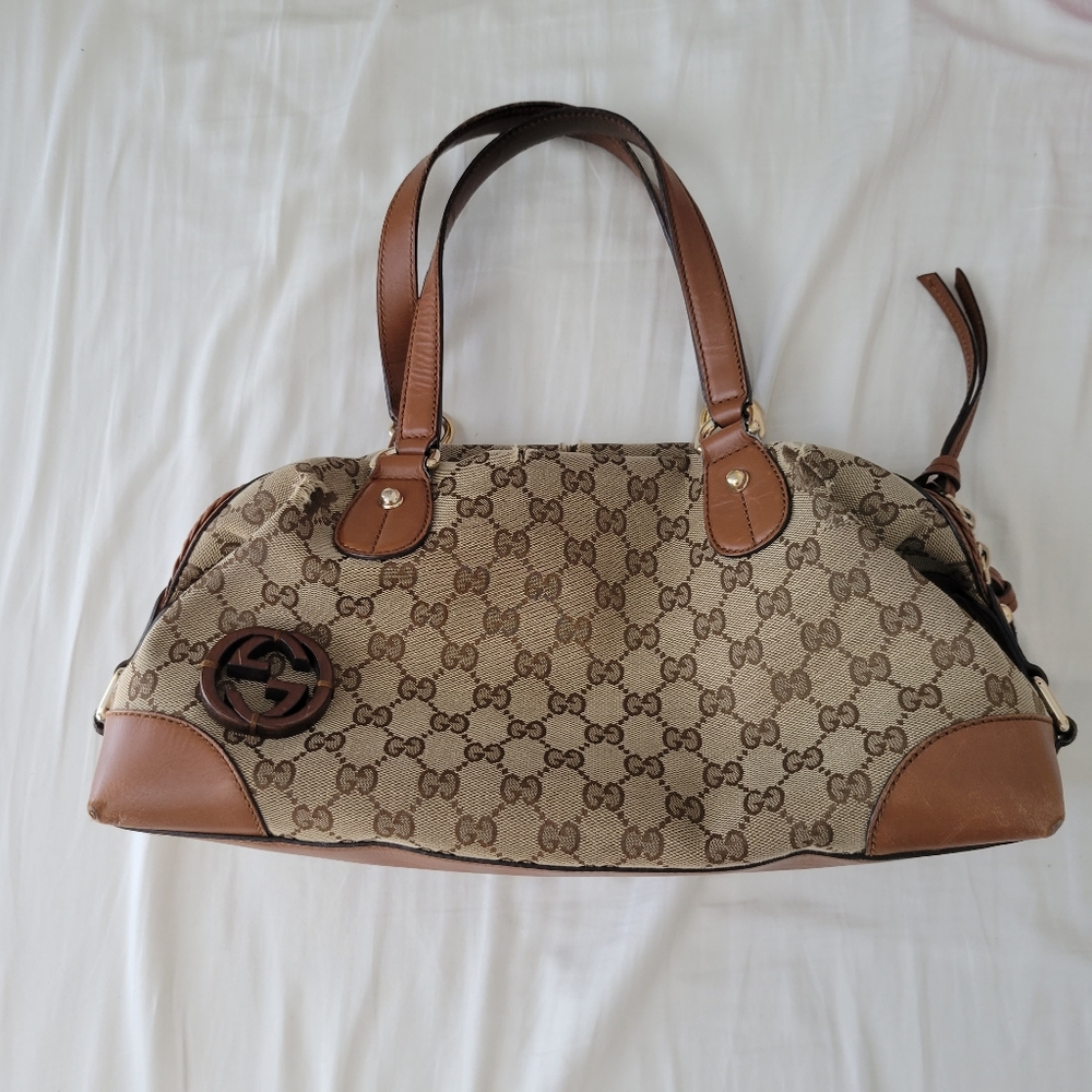 Slightly worn authetic vintage gucci purse